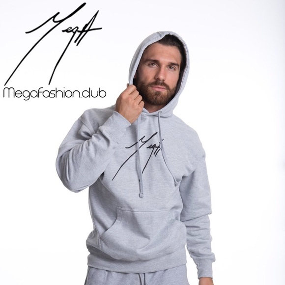 Mega Signature Sweatsuit - Picture 4 of 5